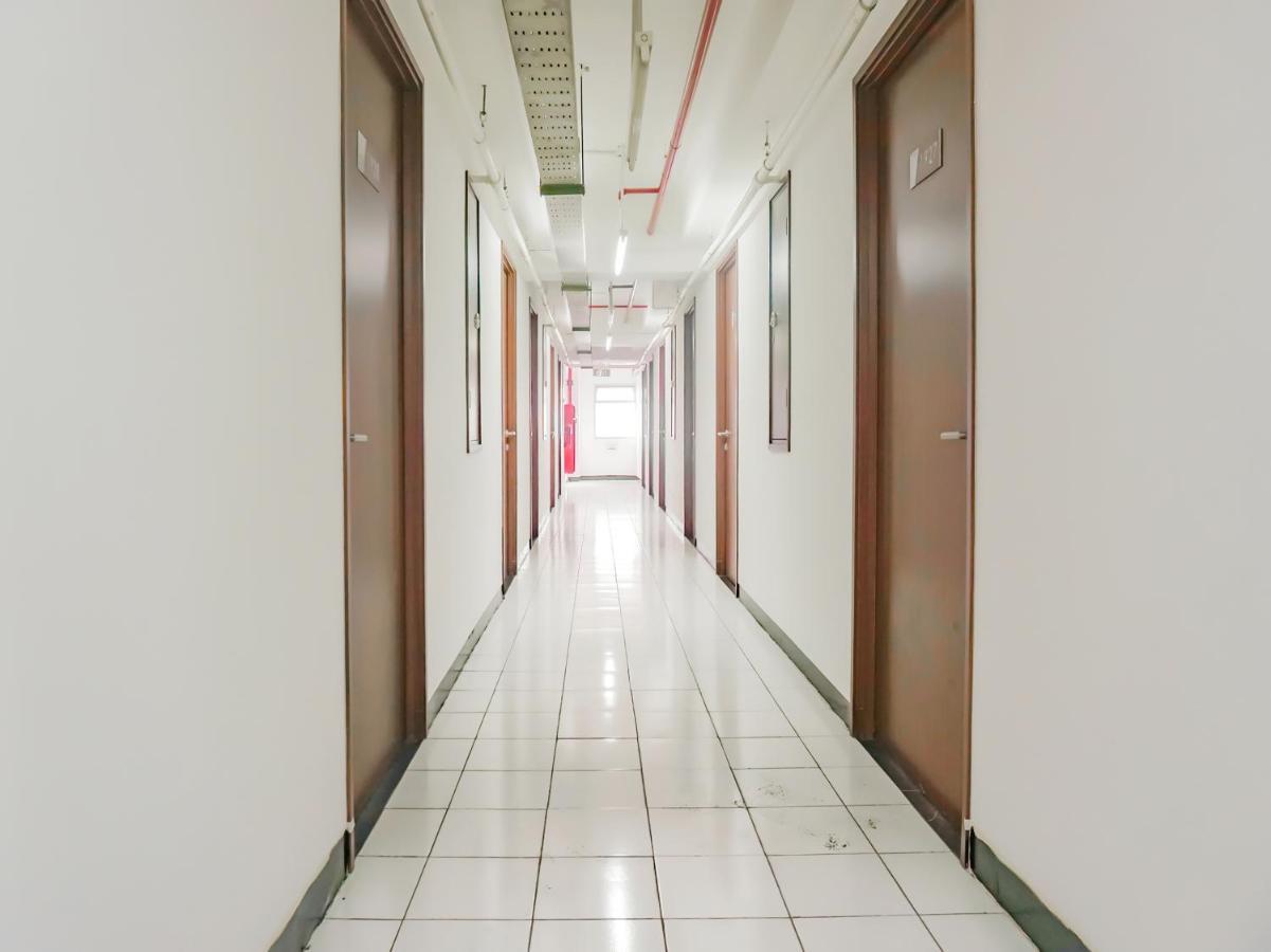 Oyo 90241 Sirooms Apartmen Gunung Putri Μπογκόρ Εξωτερικό φωτογραφία