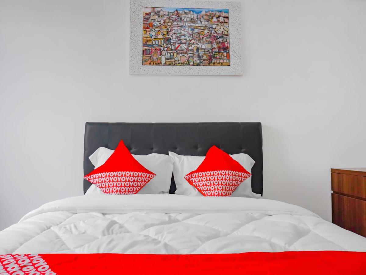 Oyo 90241 Sirooms Apartmen Gunung Putri Μπογκόρ Εξωτερικό φωτογραφία